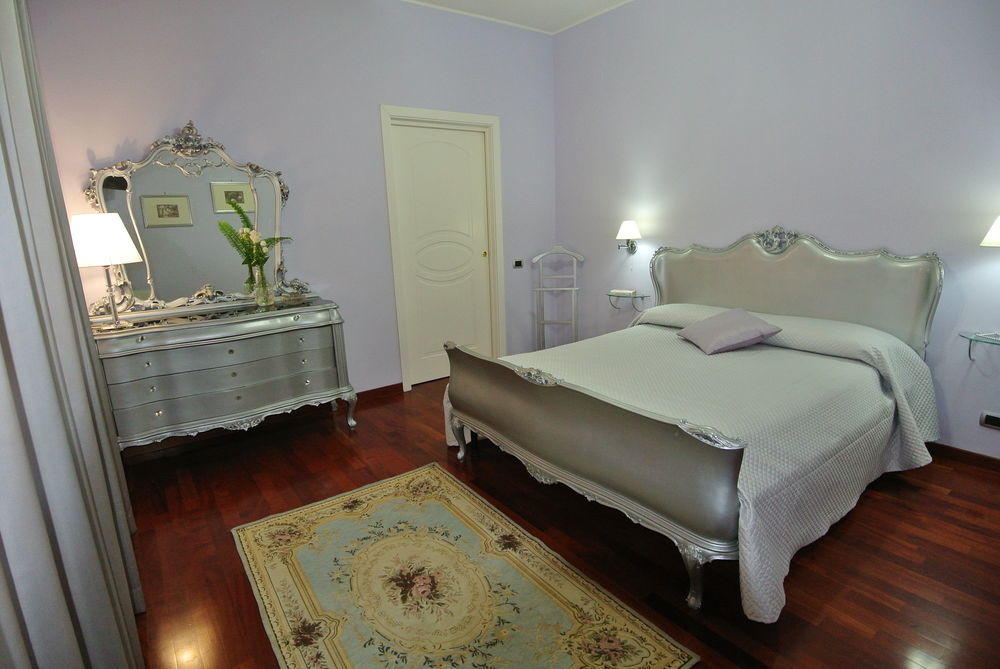 Bed and Breakfast Il Giardino Delle Jacaranda Talsano Exterior foto